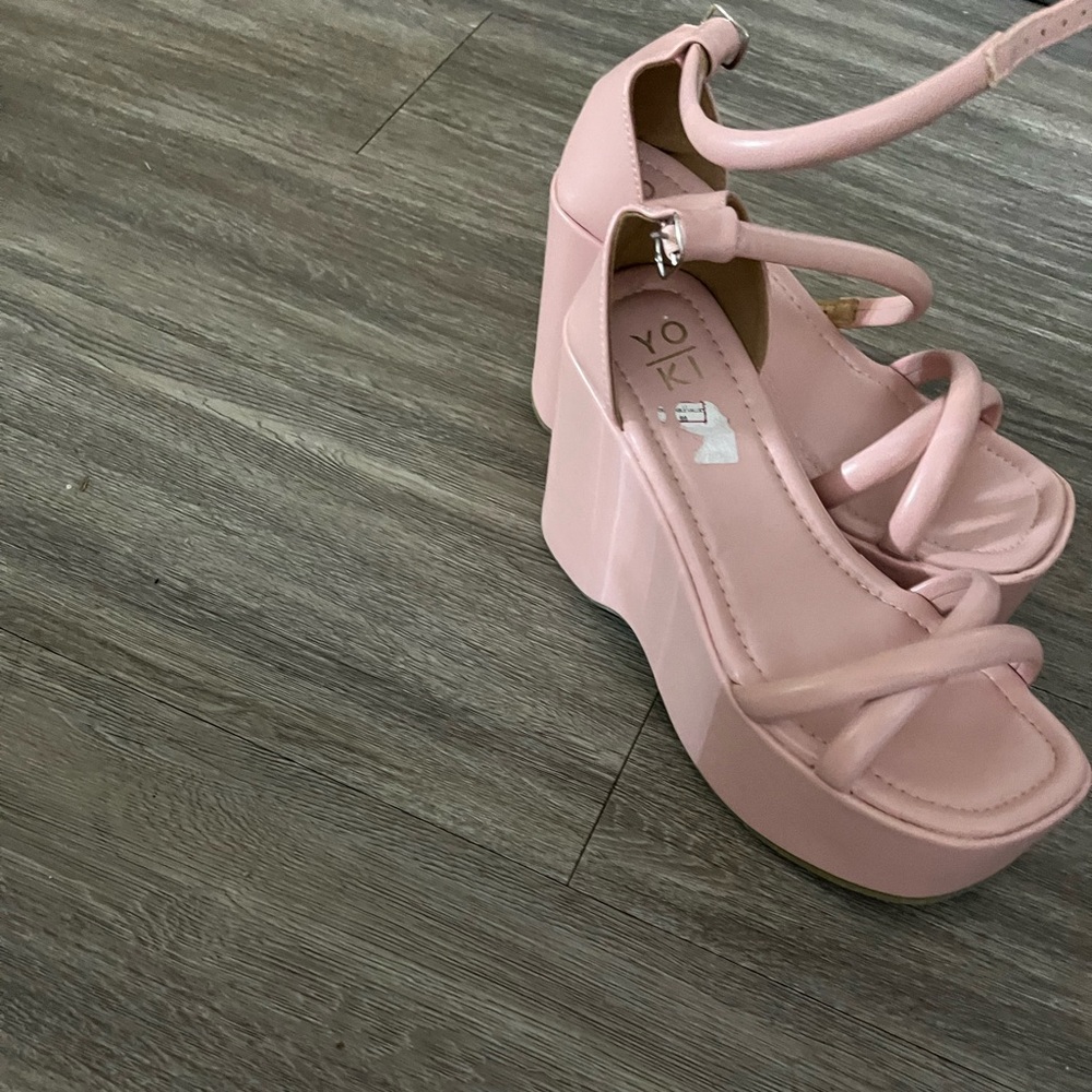 Pink wedge shoes size 8